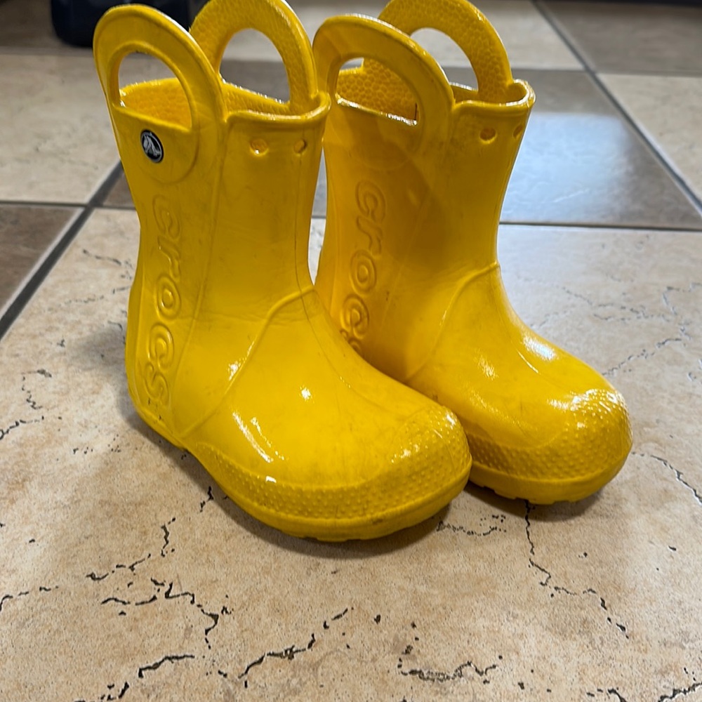 Crocs